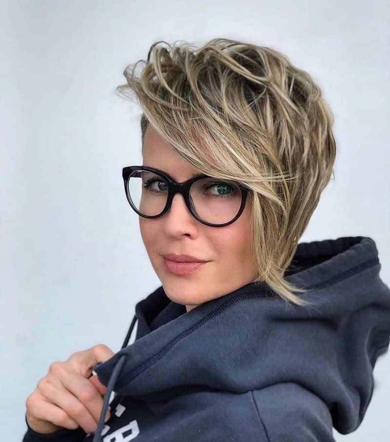 1. Asymmetric Side-Swept Pixie