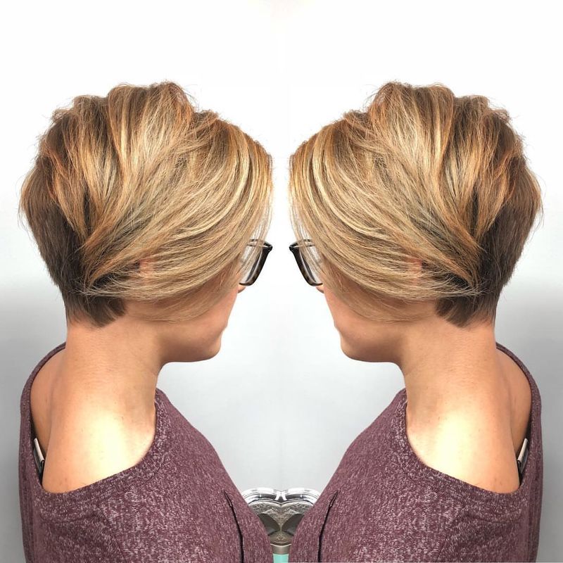 15. Effortlessly Layered Pixie