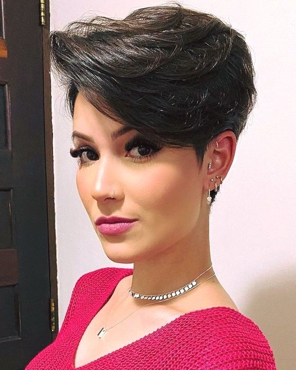 33. Effortlessly Textured Elegance