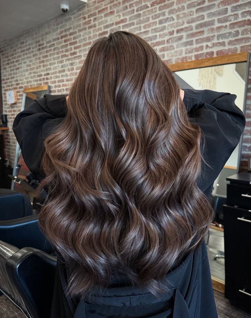 9. Glossy Long Layers with Soft Waves