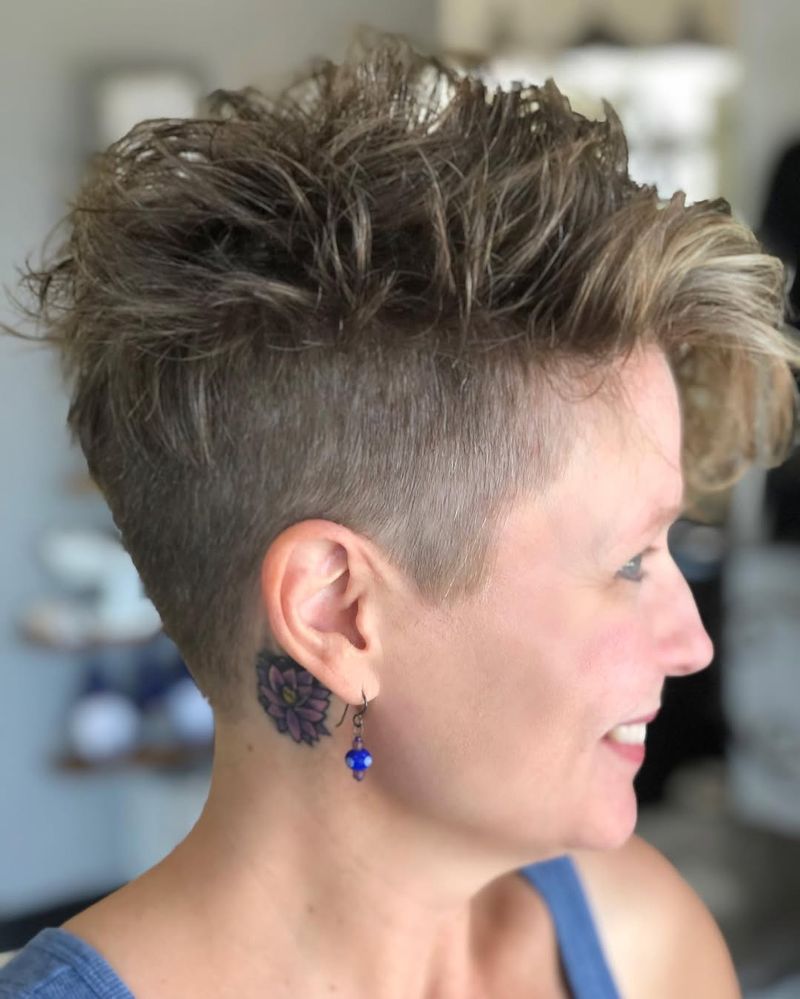 39. Spiky Ash Blonde Undercut