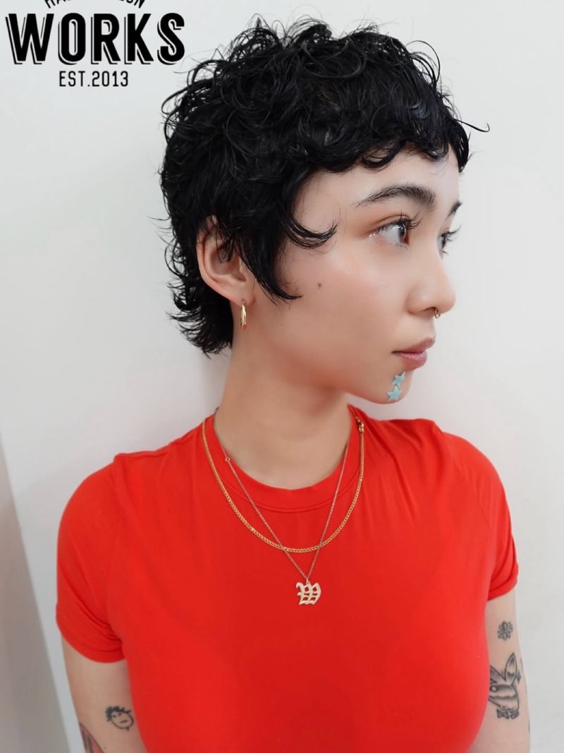40. Wet-Look Curly Crop with Baby Bangs